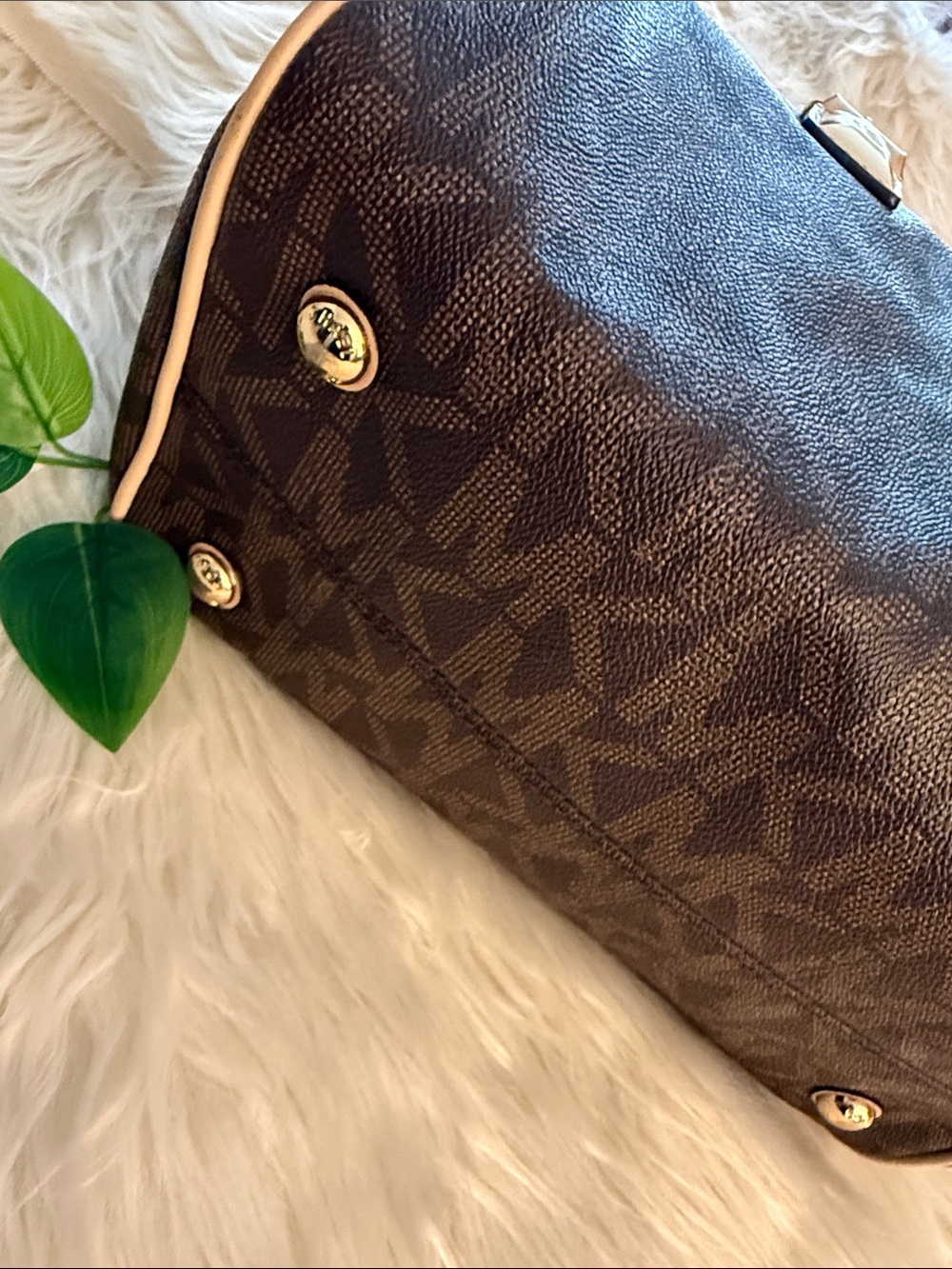 Michael Kors Grayson Speedy - Picture 8 of 14